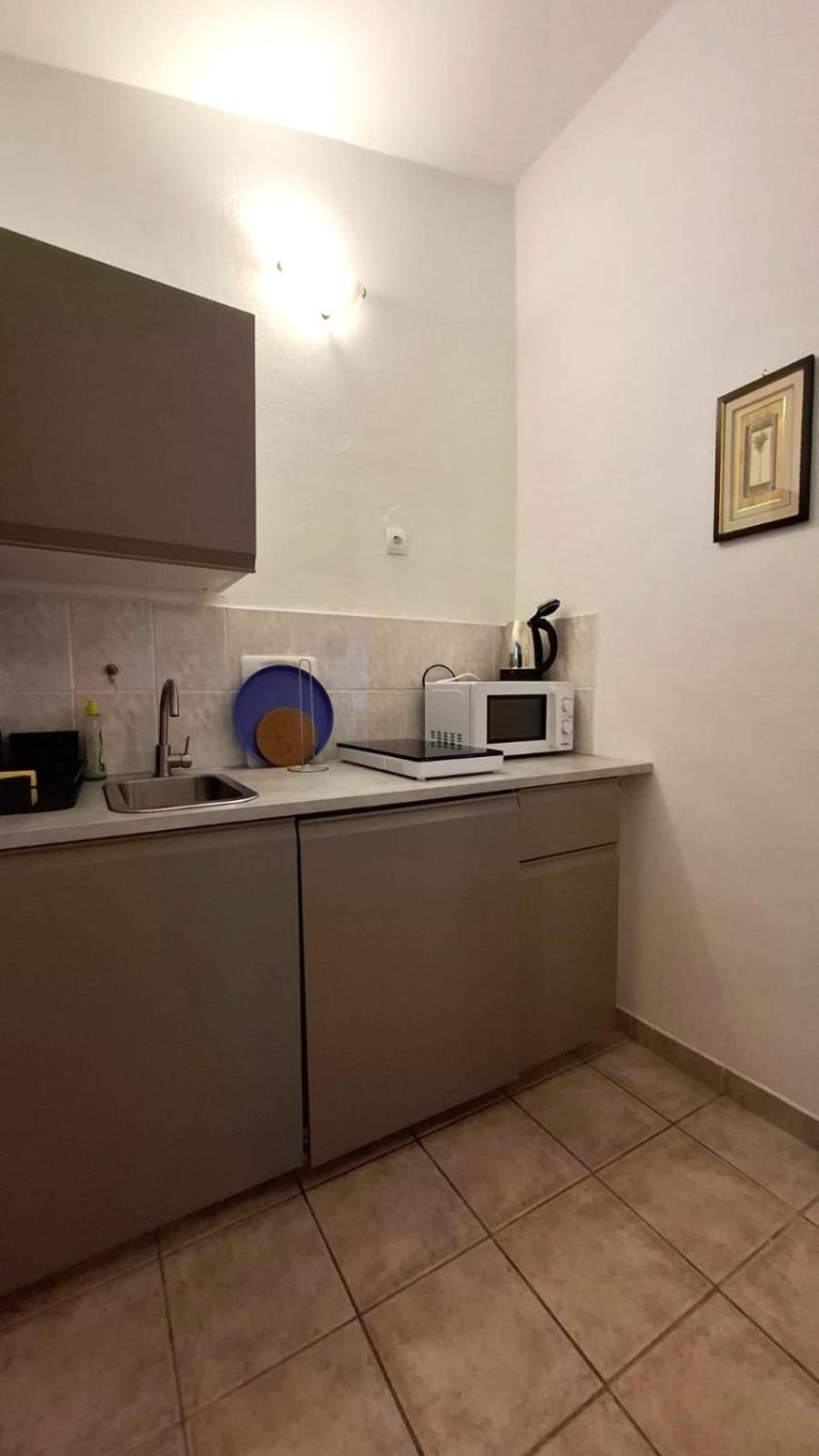 Apartman Karin Donji Karin Exteriör bild