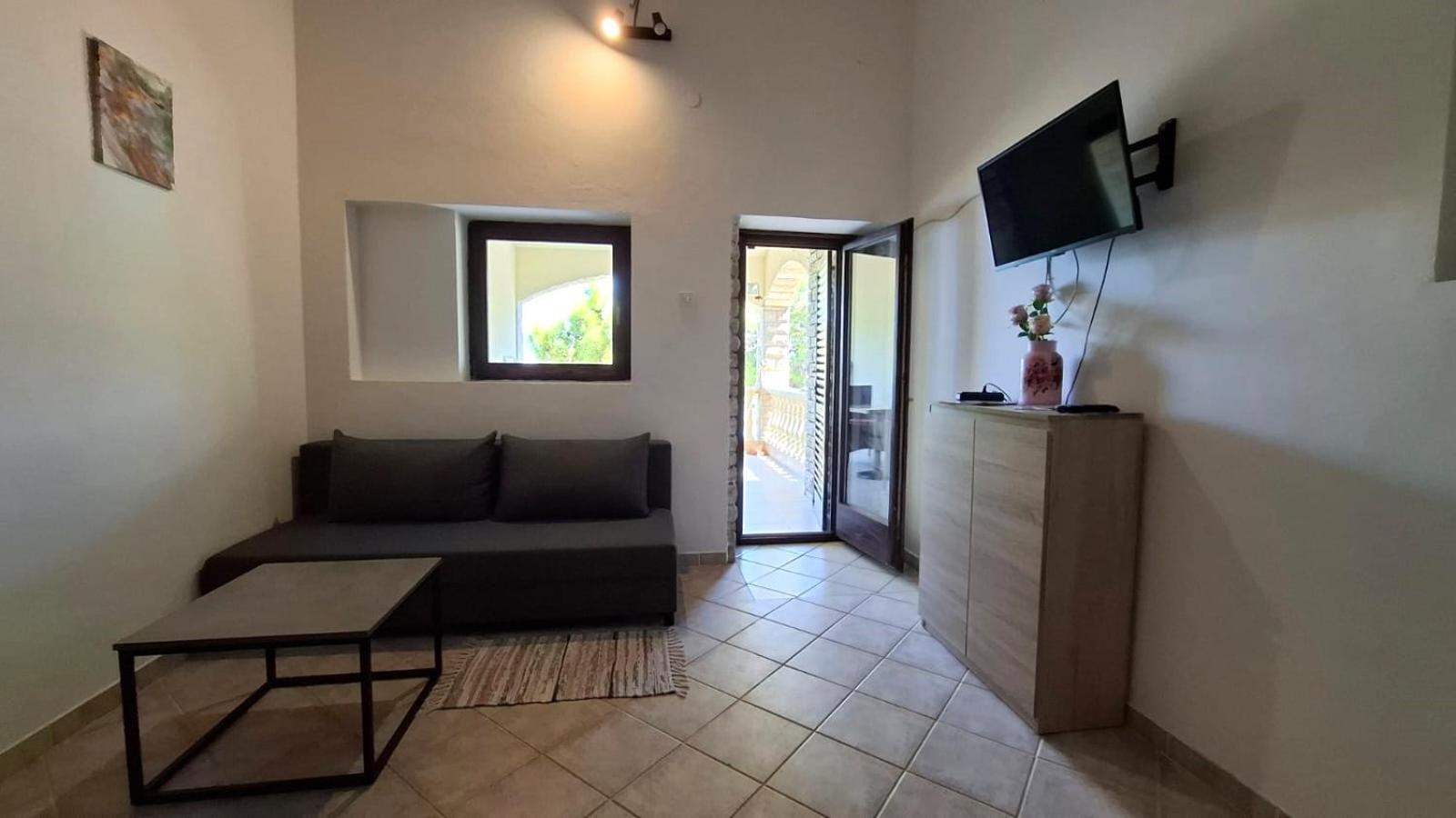 Apartman Karin Donji Karin Exteriör bild